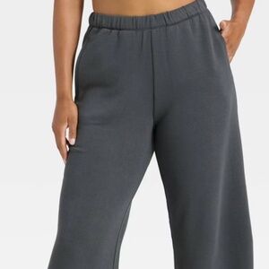 Wide Leg Sweatpants - Gray